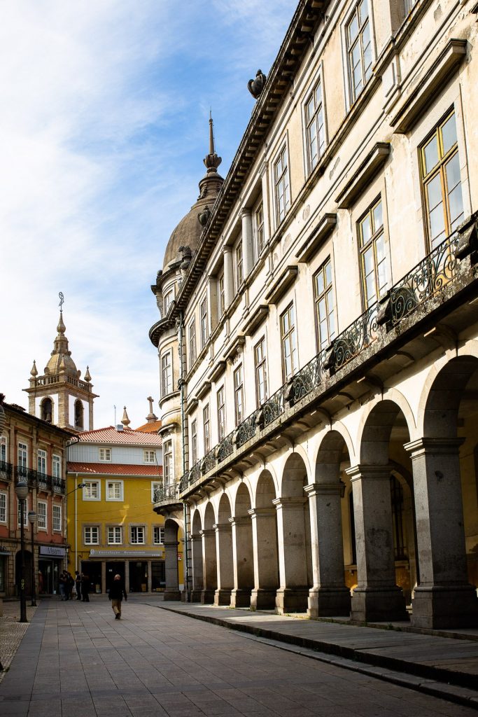 Braga Et Ses Rues En Van Aménagé