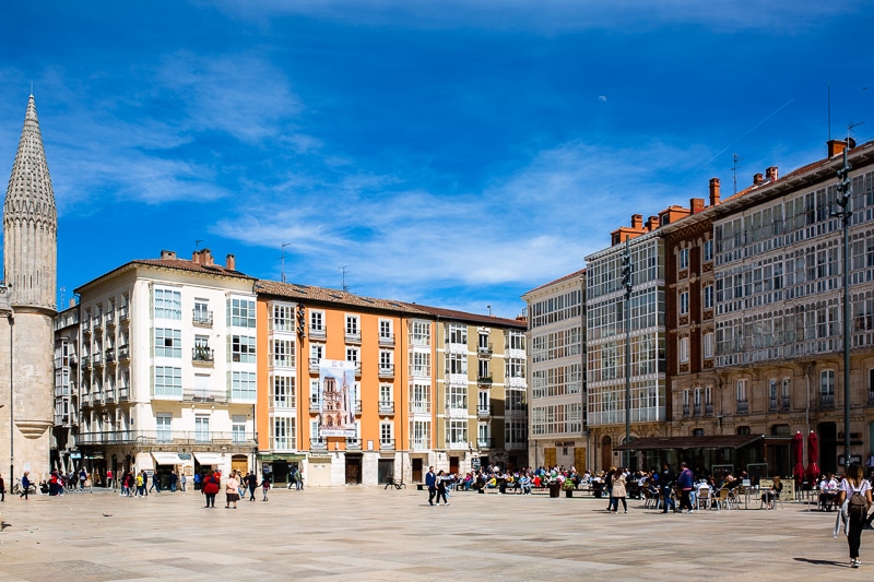 Burgos En Van Aménagé Van Away Toulouse