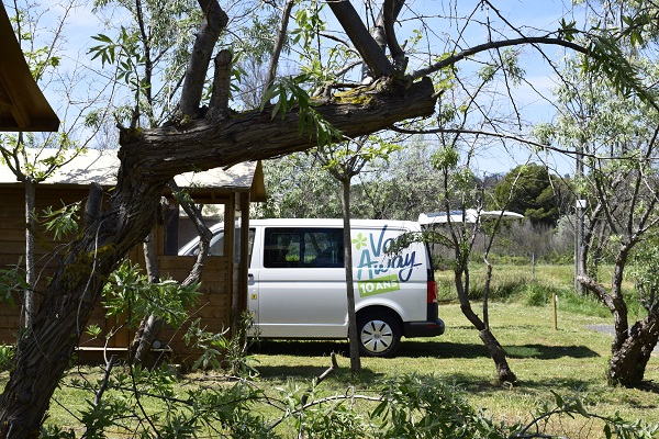 van sur emplacement freecamp 1