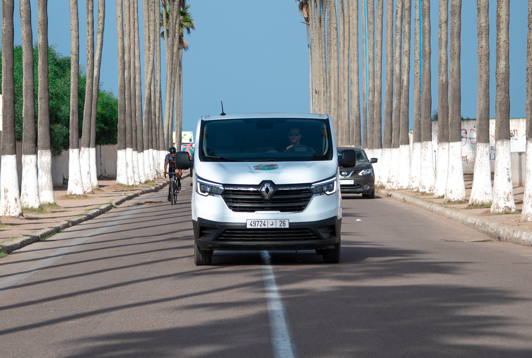 van amenage face maroc allee palmiers