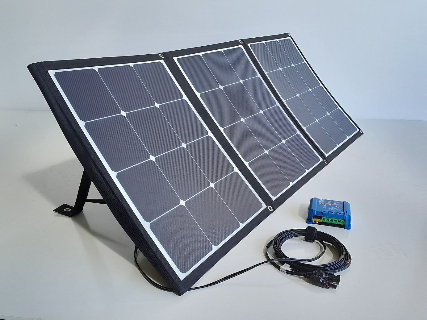 1 panneaux solaire pliable van mania 1