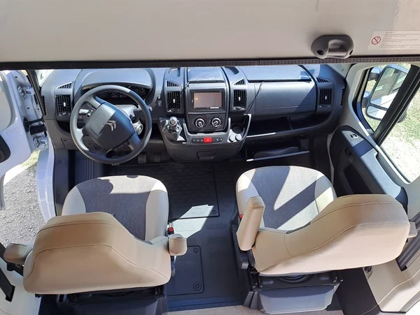 burstner campeo c600