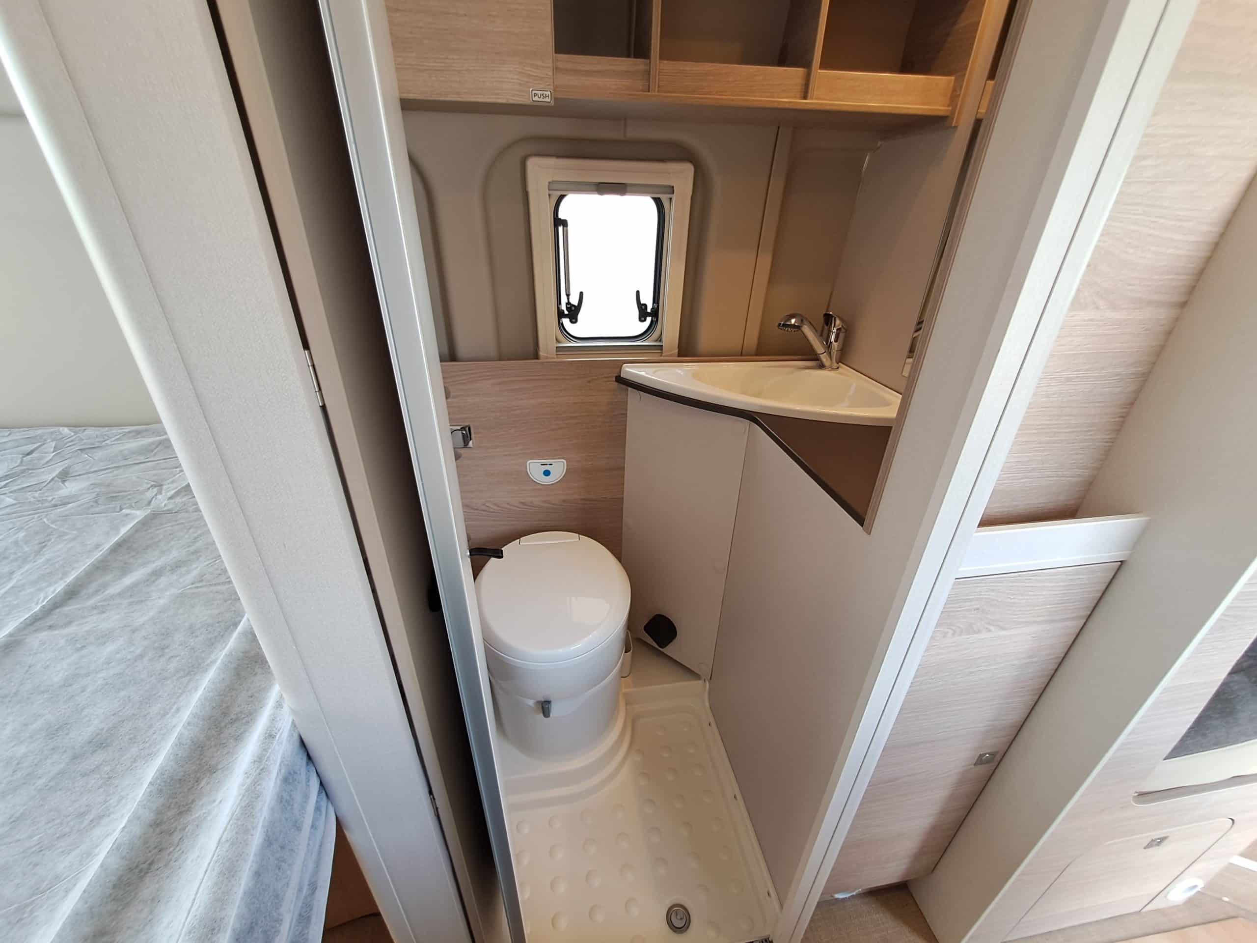 burstner campeo c600 active