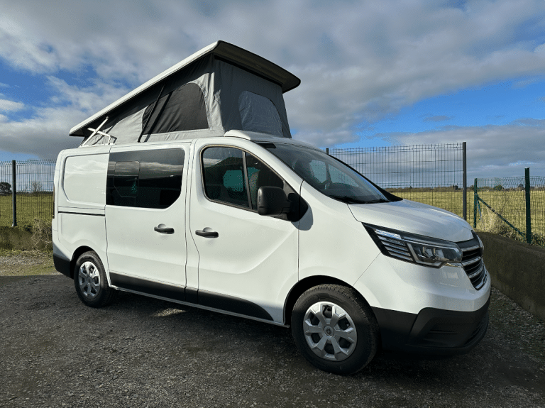 van aménagé neuf 4 places