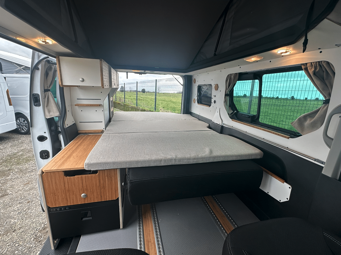 van aménagé neuf 4 places