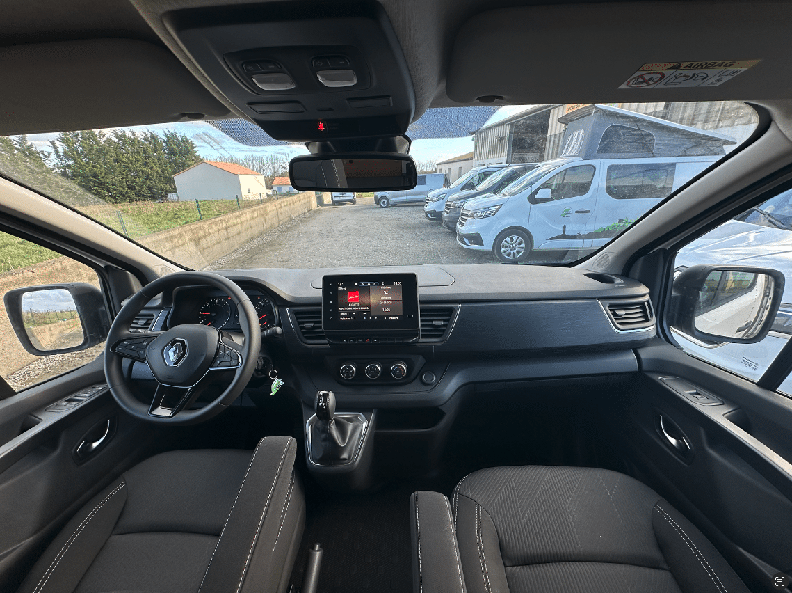 van aménagé neuf 4 places