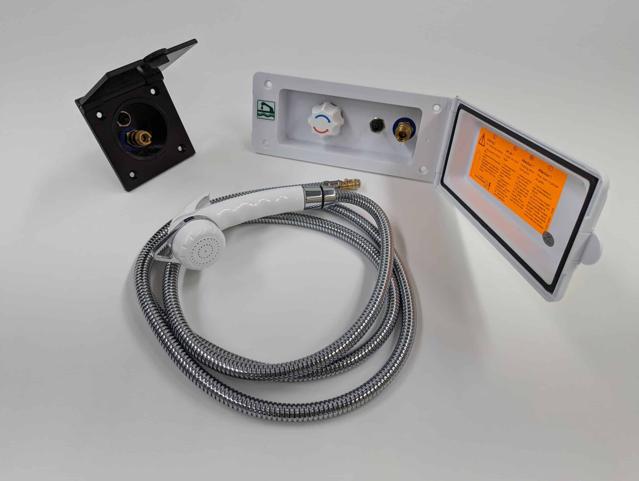 douchette van mania 1 scaled