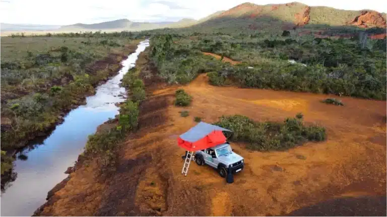 img van tout terrain tent 768x432