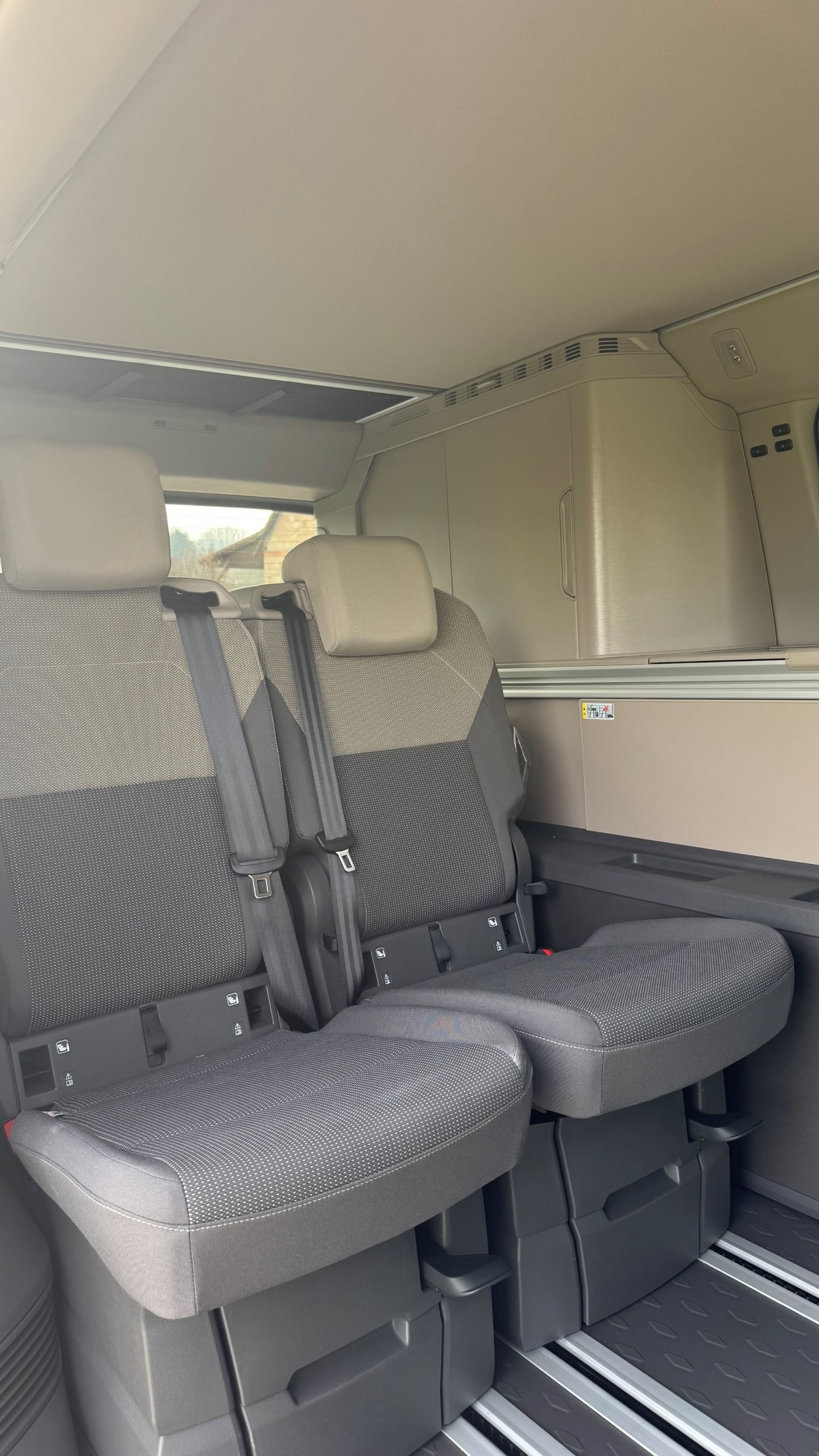 nouveau california t7 blanc dsg7 avec attelage