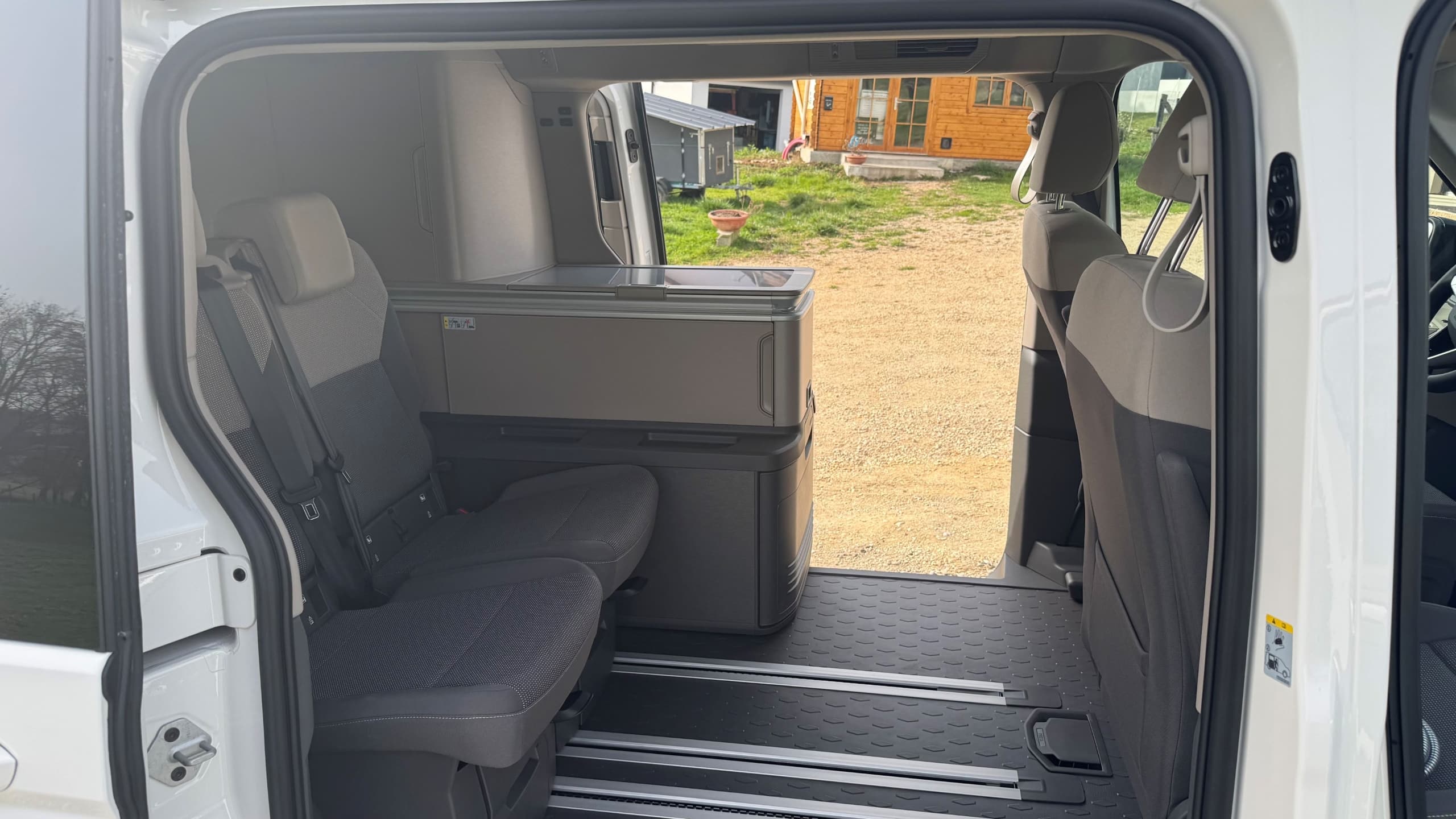 nouveau california t7 blanc dsg7 avec attelage