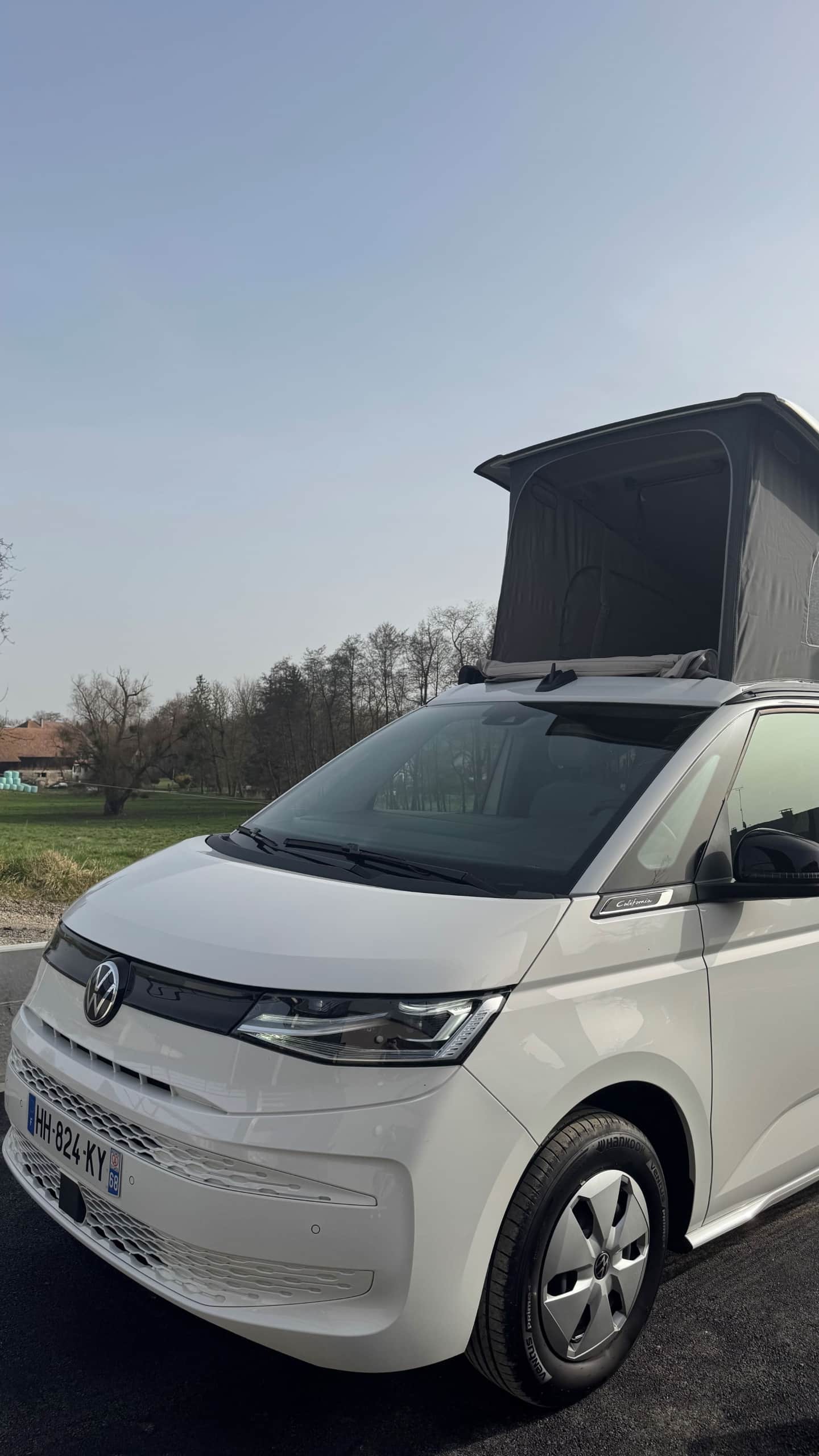 nouveau california t7 blanc dsg7 avec attelage
