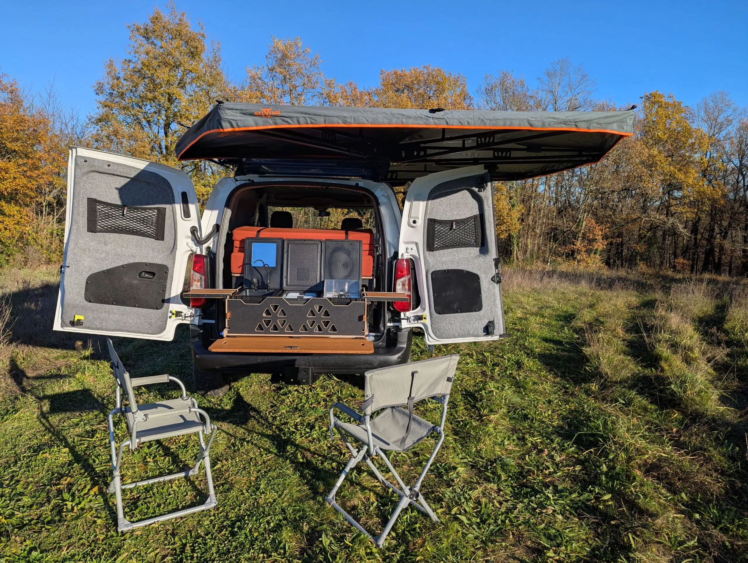 la mini box van