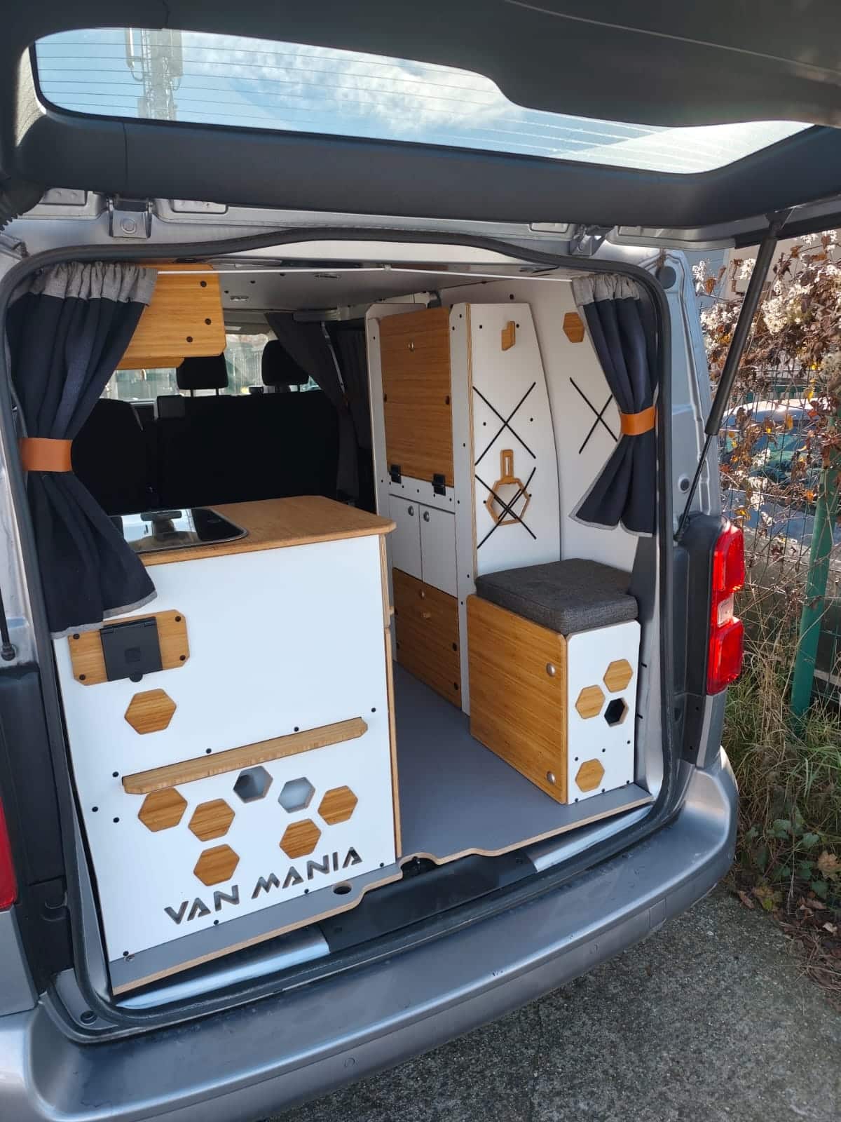 opel vivaro aménagé 3 places