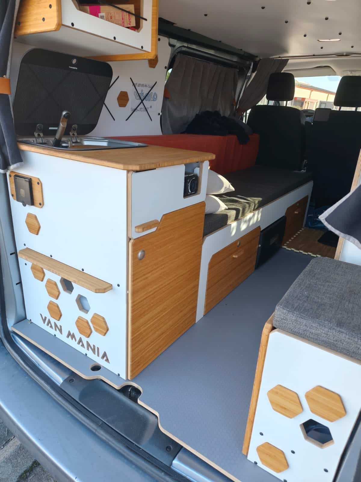 opel vivaro aménagé 3 places