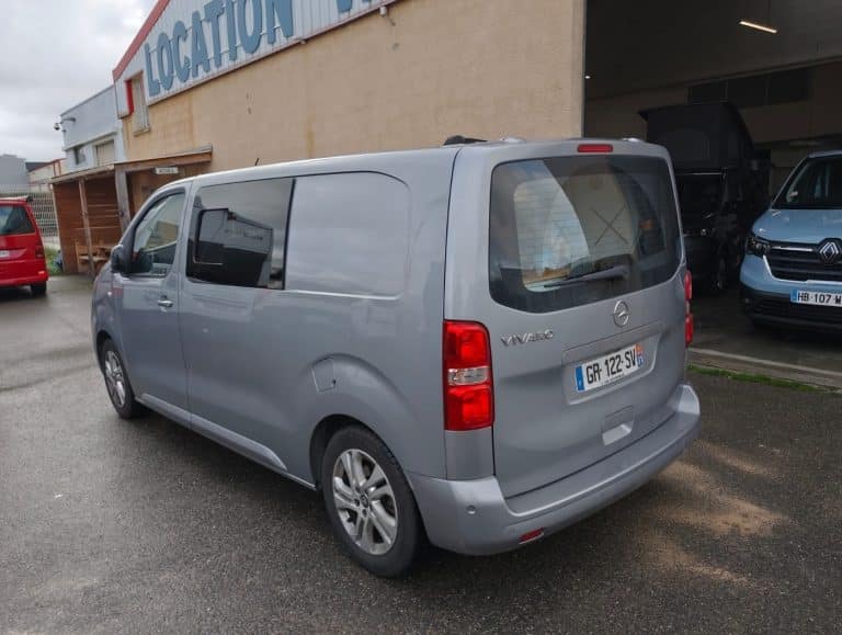 opel vivaro aménagé 3 places