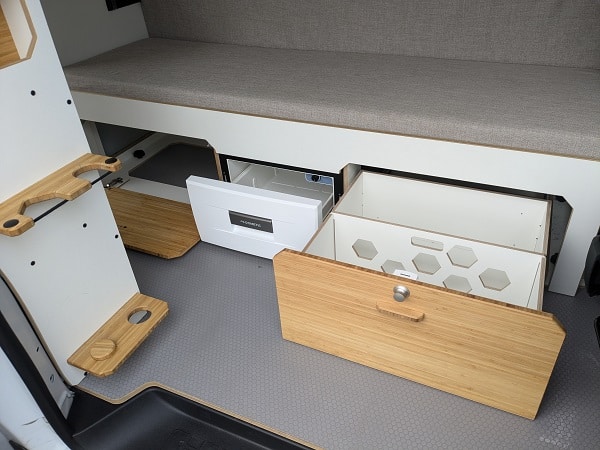 peugeot expert / opel vivaro aménagé 2 places