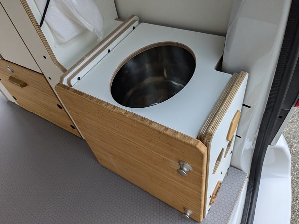 peugeot expert / opel vivaro aménagé 2 places