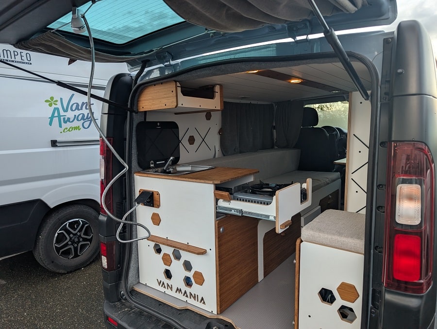 renault trafic aménagé kit van mania