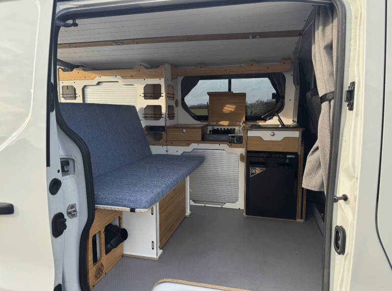 renault trafic iii – kit est vanmania – 798