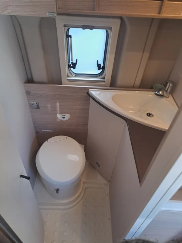 burstner campeo c600