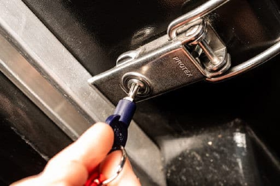 securite verrouillage tente de toit naitup