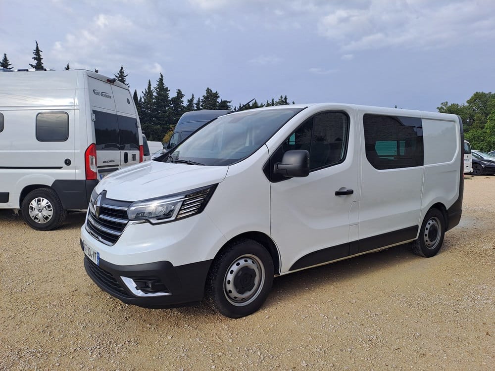 van renault trafic aménagé avec kit amovible van mania, modèle nord