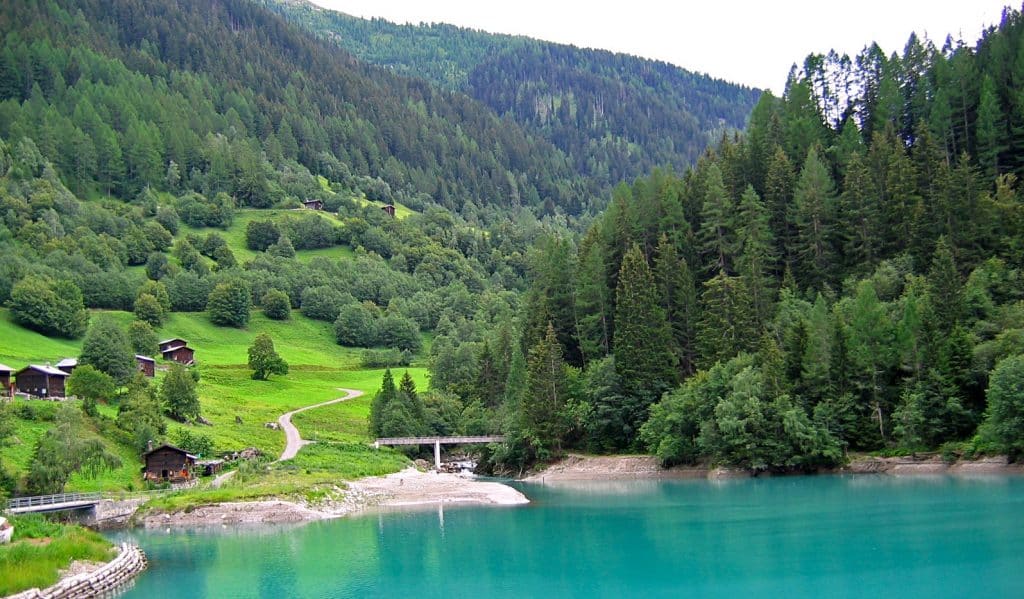 La Suisse en van:  de Neuchâtel à Berne