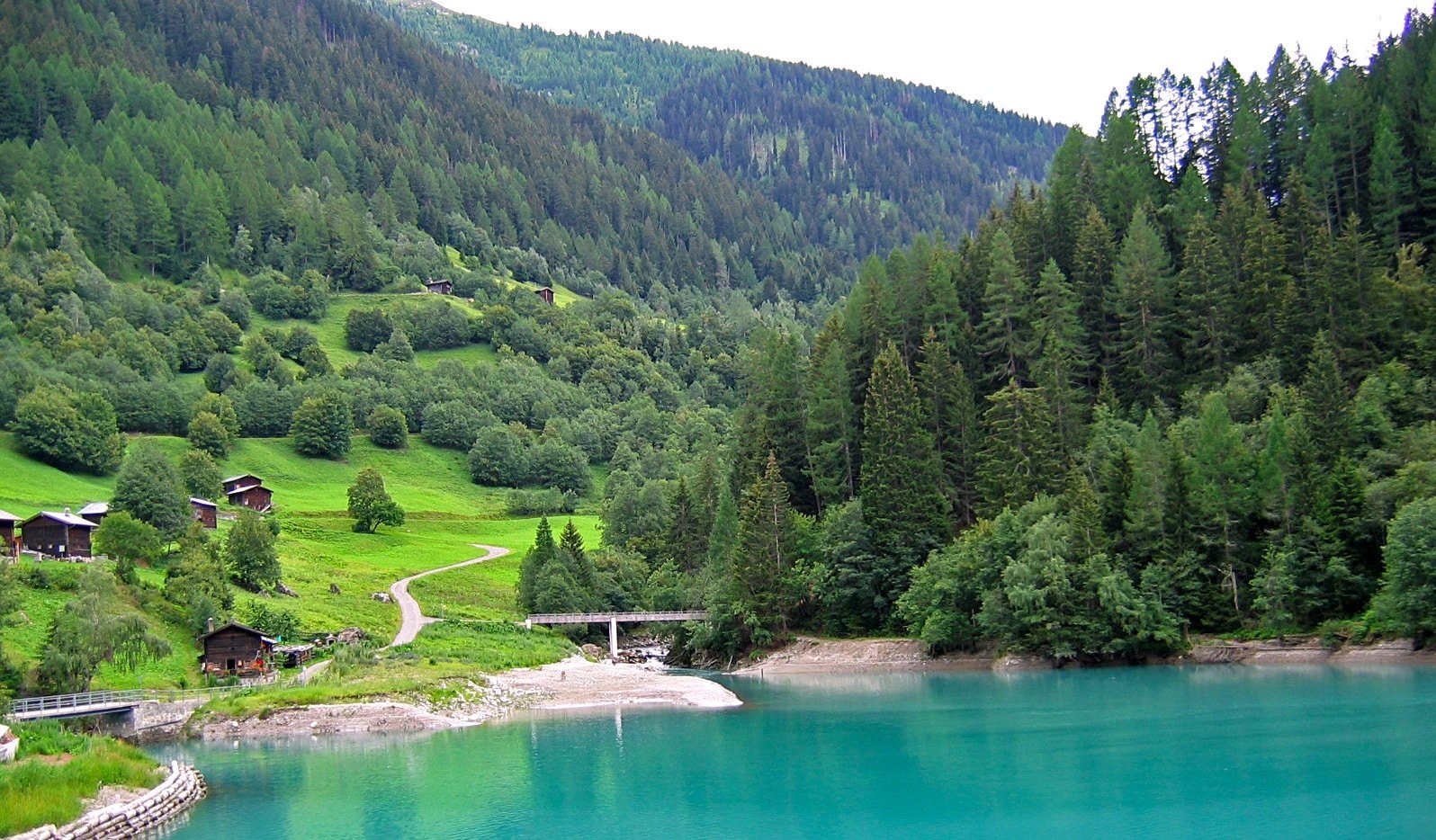 roadtrip en suisse en van aménagé