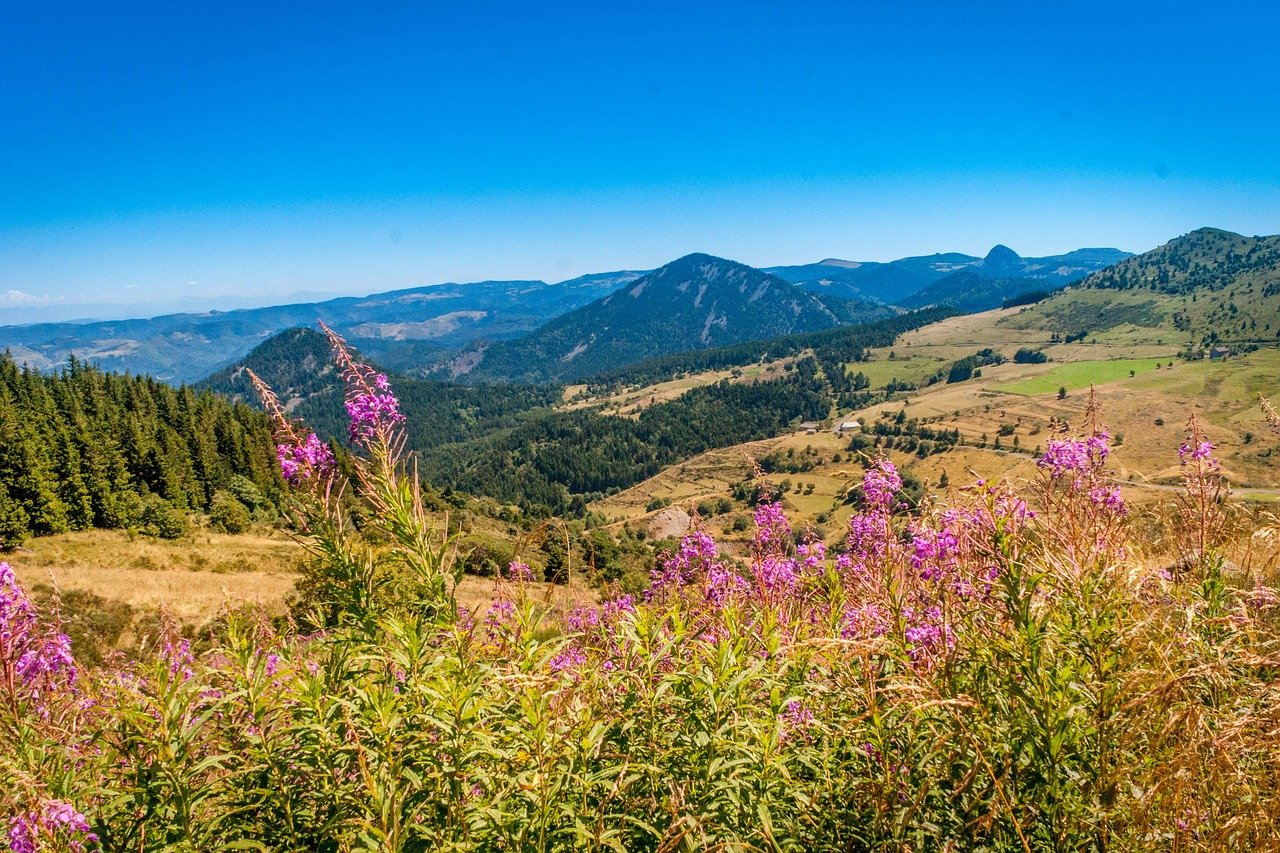 You are currently viewing A van-tastic weekend awaits in the heart of the Auvergne Volcanos