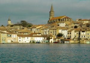 Castelnaudary En Van Amenage Circuit Lauragais Et Pays Cathare