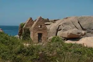 Perros Guirec En Van Amenage Roadtrip Bretagne Van Away
