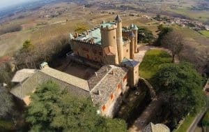 Château De Montmelas Circuit Route Du Beaujolais Van Aménagé Van Away Lyon Rhône Alpes