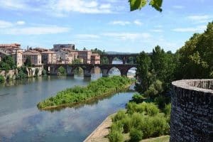 Circuit En Fourgon Aménagé Au Départ De Toulouse Albi