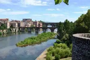 Circuit En Fourgon Aménagé Au Départ De Toulouse Albi