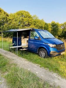 Voyager en Bretagne en Combi VW - Les Routes Buissonnières