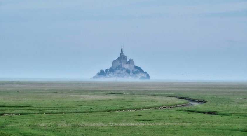 Mont Saint Michel Agence Location Van Amenage Van Away Normandie