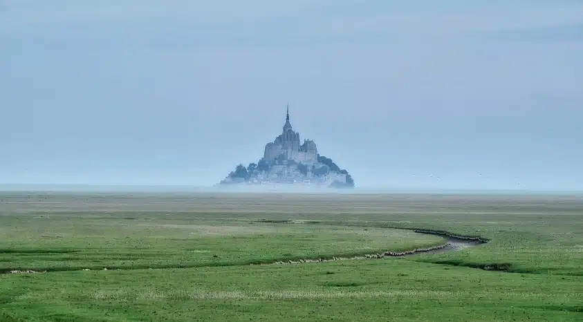 Mont Saint Michel Agence Location Van Amenage Van Away Normandie