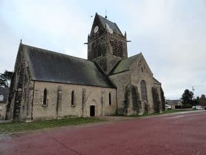 Sainte Mere L Eglise Circuit Historique Plages Du Debarquement En Van Et Fourgon Amenage