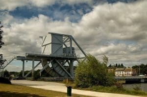 Pegasus Bridge Circuit Normandie Plages Du Débarquement En Van Fourgon Camping Car Aménagé Van Away Caen