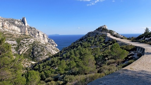vignette weekend en van dans les calanques de cassis marseille fourgon amenage