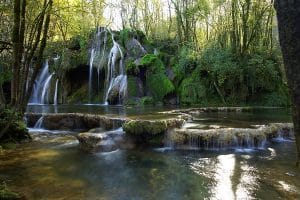 cascade des tufs en van amenage