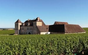 chateau de clos de vougeot circuit van aménagé en bourgogne