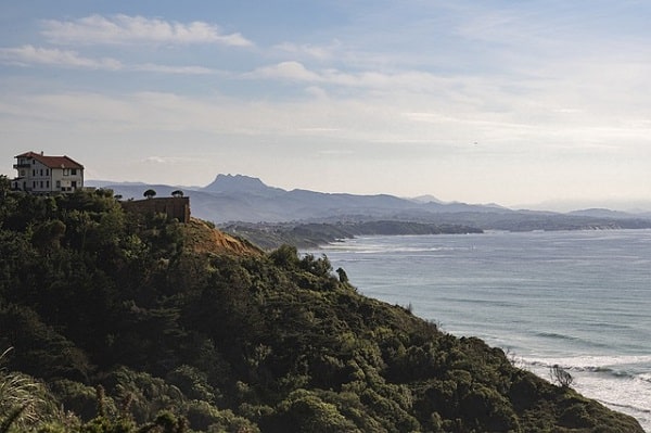 ROADTRIP pays basque francais circuit roadtrip en van avec van away