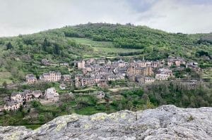 conques depuis le circuit trail roadtrip itinérant en van aménagé van away toulouse