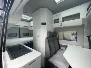 grand calif a vendre interieur van a bordeaux