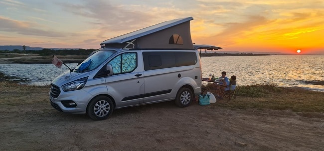 j8 soiree en van dans les pouilles du cote de brindisi