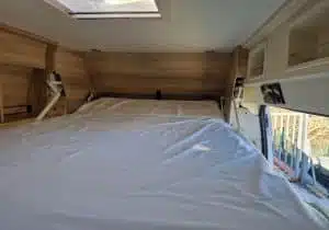 lit du haut interieur campereve family van brignole a vendre