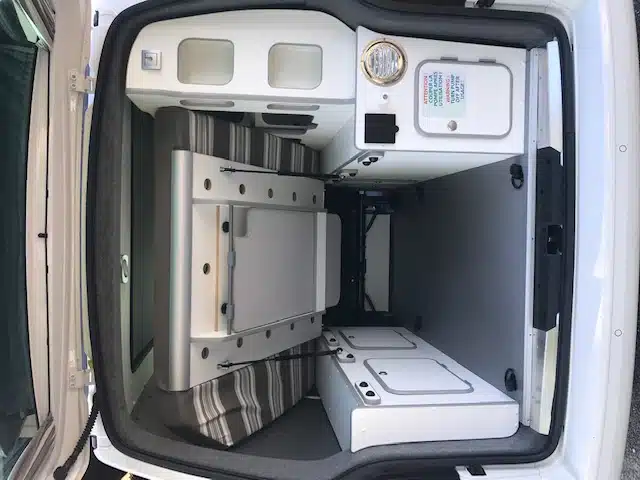 VAN 5 PLACES A VENDRE SUR BASE TRANSPORTER BORDEAUX