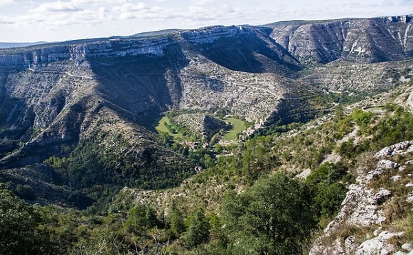 cirque de navacelles en fourgon amenage roadtrip cevennes