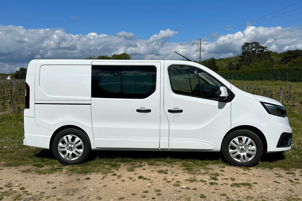 RENAULT TRAFIC 2023 – TOURS